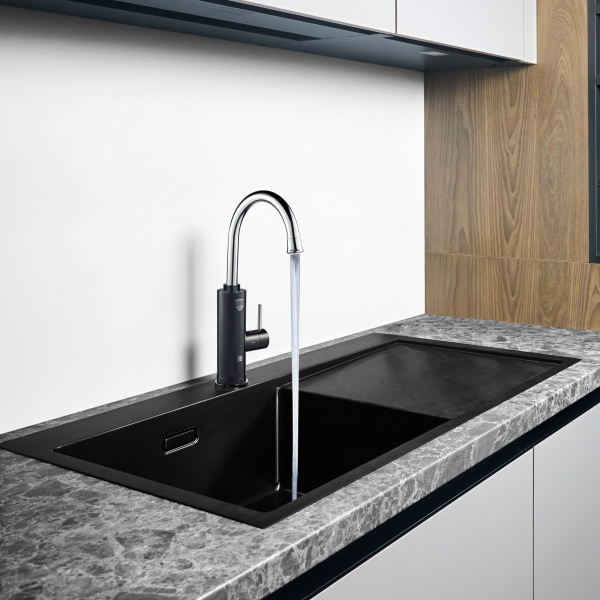 Водонагреватель проточный Royal Thermo QuickTap White